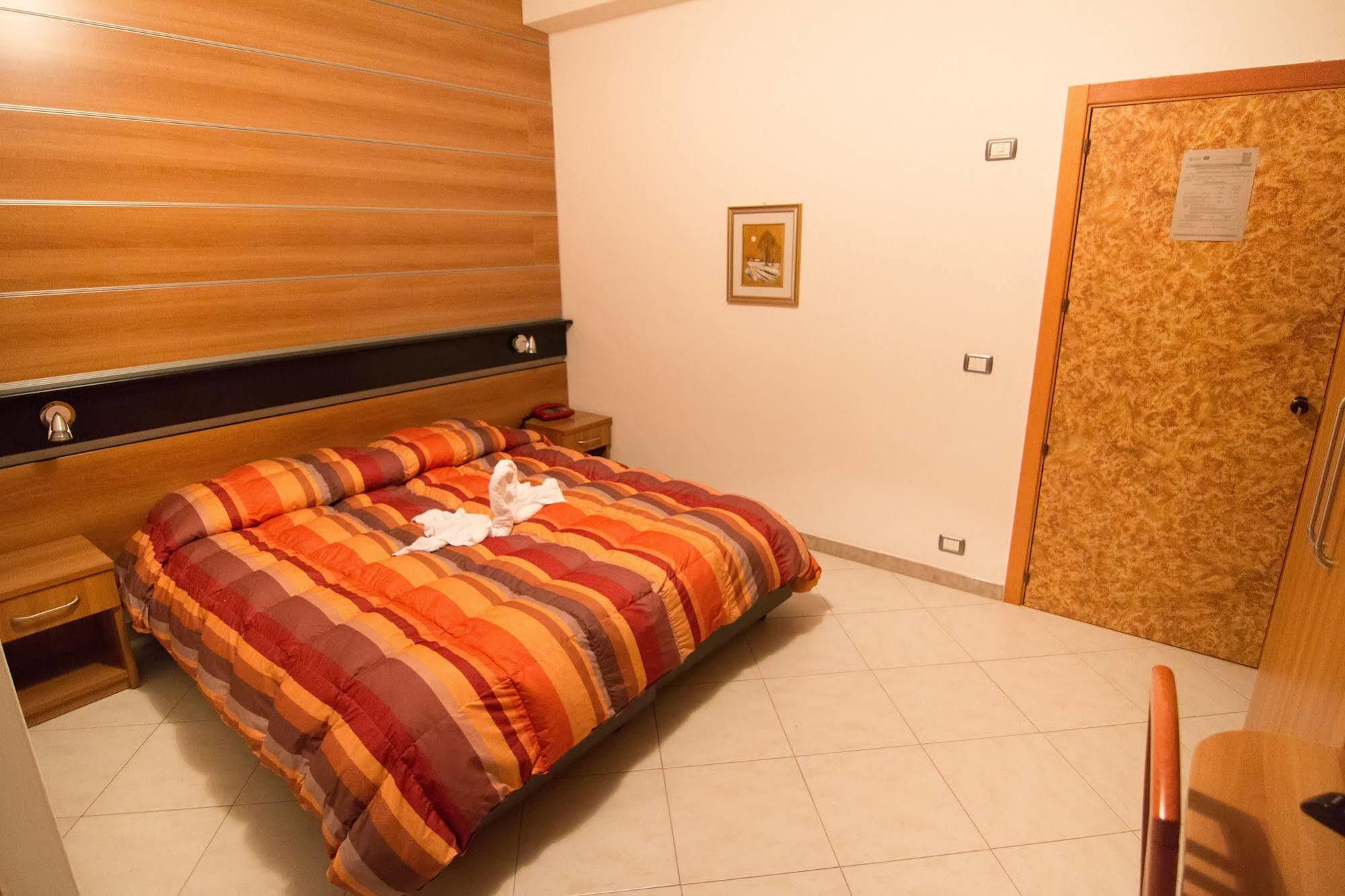 Hotel Murgia ซานเตราโม อิน คอลเล ภายนอก รูปภาพ