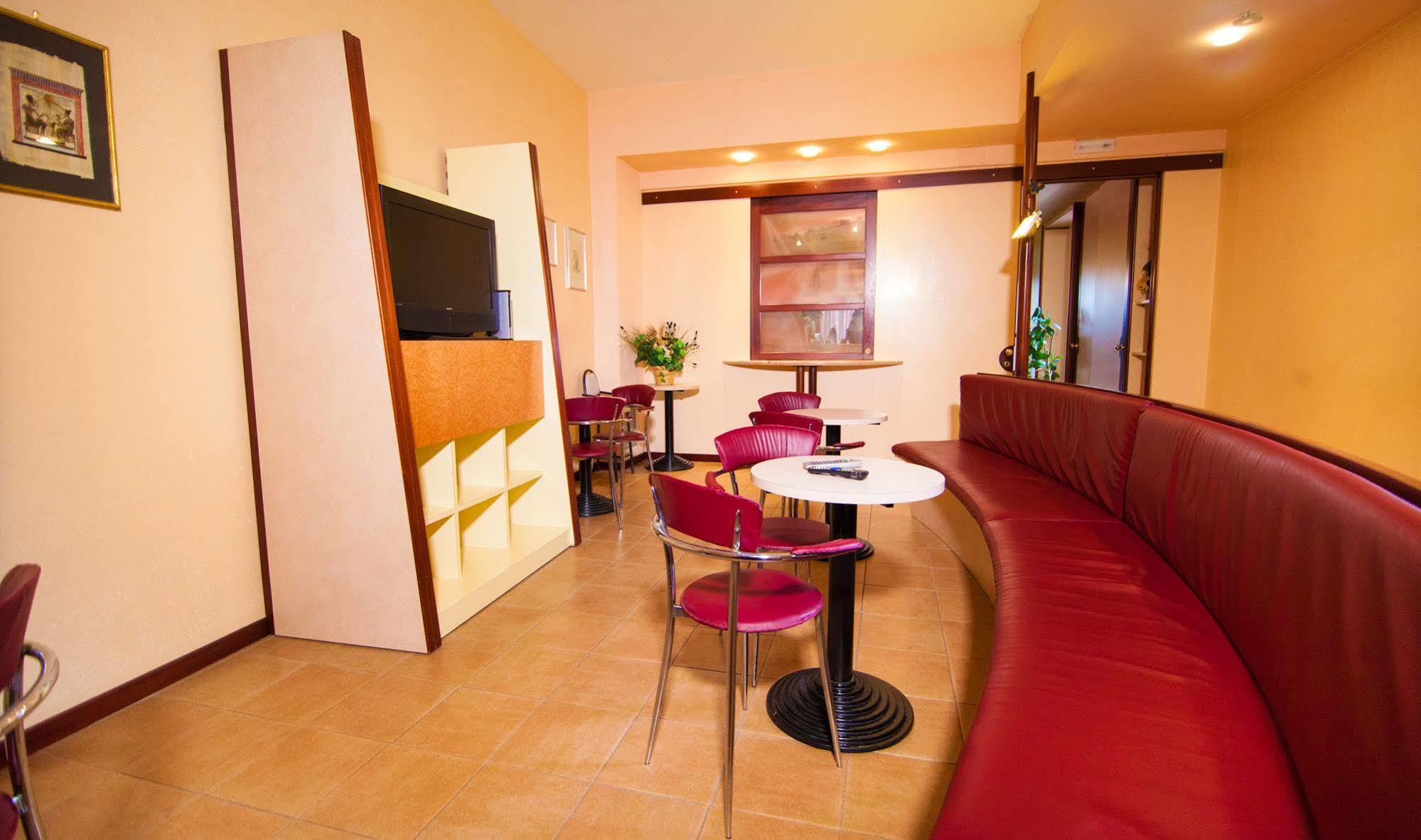 Hotel Murgia ซานเตราโม อิน คอลเล ภายนอก รูปภาพ