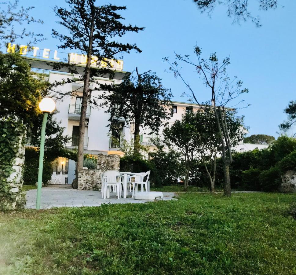 Hotel Murgia ซานเตราโม อิน คอลเล ภายนอก รูปภาพ